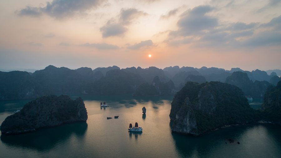 Cloudy or Overcast Days: Quietly Ideal for Cruising