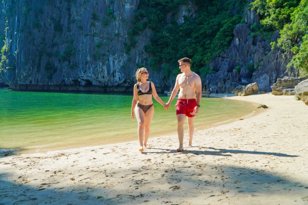 Ba Trai Dao beach