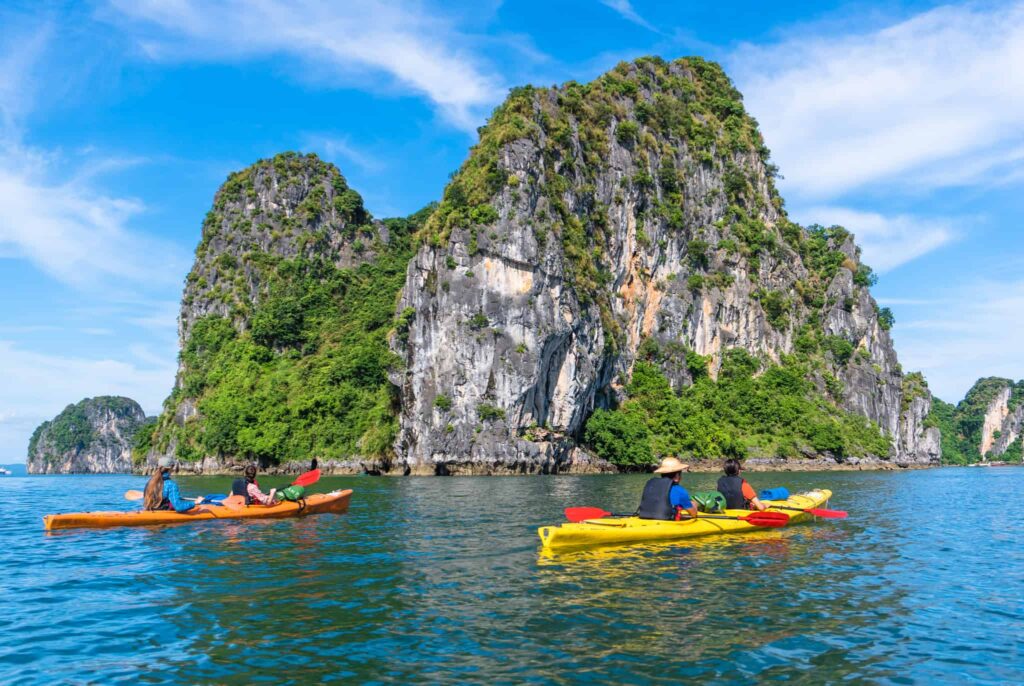 Mùa Xuân (Tháng 3 – Tháng 5): Dễ Chịu & Thoải Mái