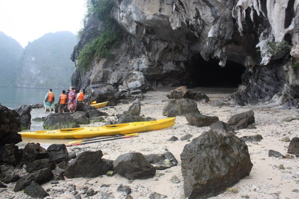 Thay Cave 