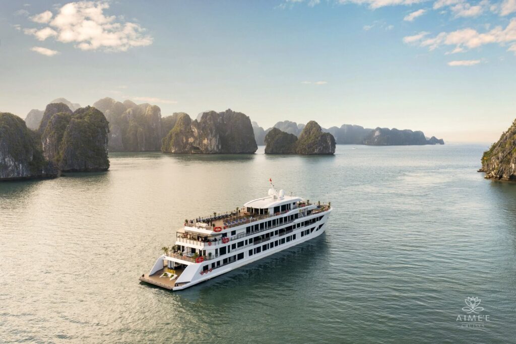 How Weather Really Affects Cruising in Halong Bay