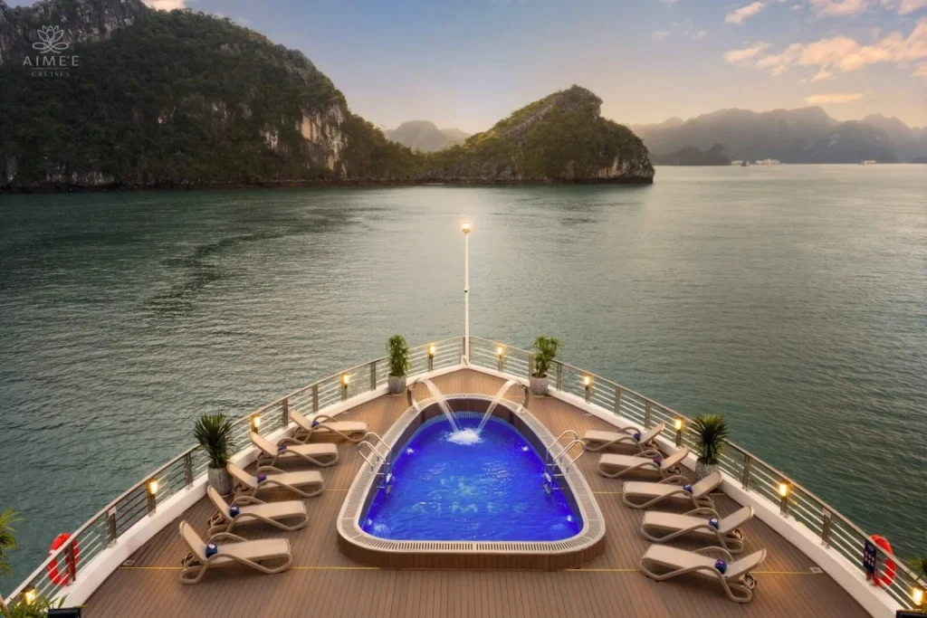 Sundara Jacuzzi Pool
