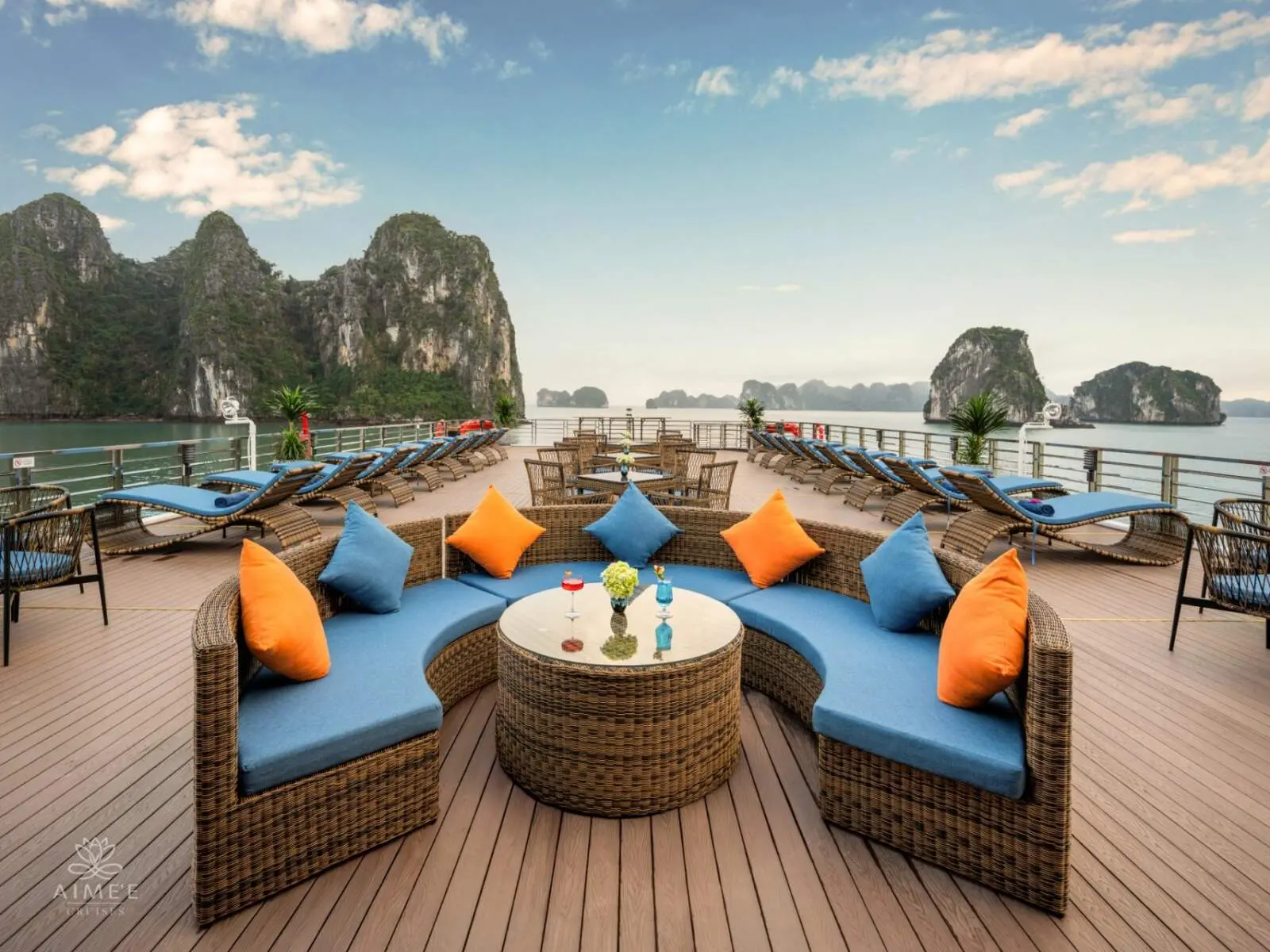 Chill on sundeck