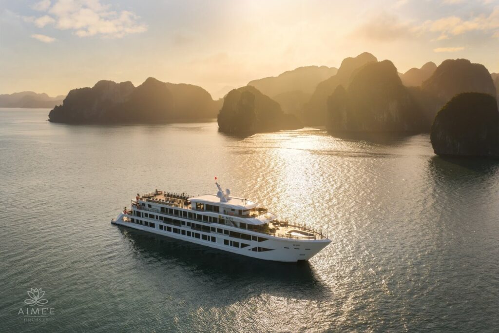 Aime'e cruises